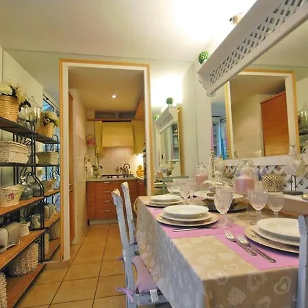 The Right Place 4u Domus Savelli Boutique