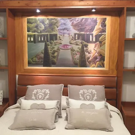 The Right Place 4u Domus Savelli Boutique