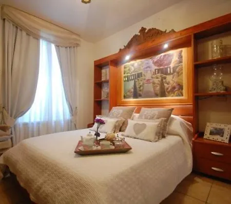 The Right Place 4u Domus Savelli Boutique * Rzym